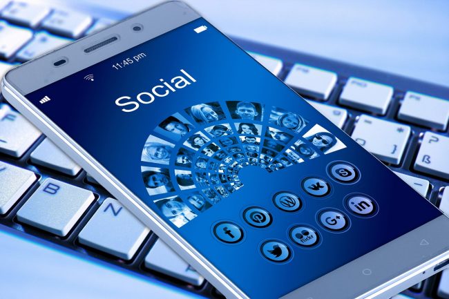 réseaux social communauté engagement social media Facebook,twitter